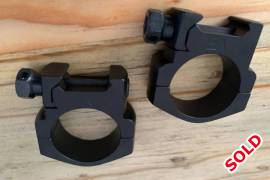 Various rifle accessories , Polymer RMR plate adapter for Glock - R150
Vector Optics 30mm medium scope rings - R300
Harris to picatinny adapter - R200
Standard A2 muzzle device (223) - R150