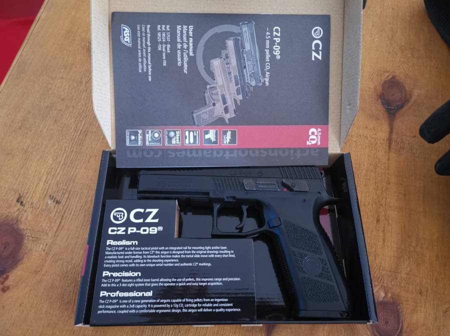 CZ P-09 AIRGUN - CAL 4.5mm - CO2 - FULL BLOWBACK, Bought the CZ 6 months ago from Blades and Triggers shot 100 pellets