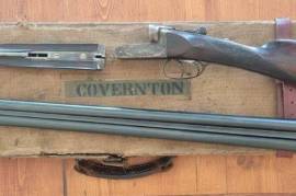 Shotgun for sale, Gun beautifully and professionally restored by Alan Henry. With original case and the 3 gun rifle safe.