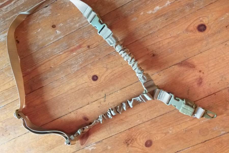 Tactical rifle sling, Brand new tactical rifle sling. Beighe in colour. Never used. I bought the wrong sling.  R200. Postnet R115.