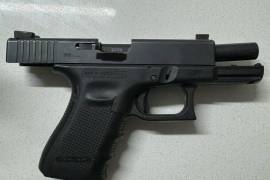 Glock 23 Gen 4 .40S&W, Glock 23 Gen 4 .40S&W
4x mags
2x Speed Loaders
Glock Box
115 x S&B 180gr FMJ (Factory Loaded)
30 x Spartan Xiphos 120gr (Factory Loaded)
200 x 180gr BPJ Bullets
100 x 180gr Frontier CMG Bullets 
505 x Mixed Cases
Reloading Dies
Night Sites
Ghost Mag Release
Ghost Slide Release
Ghost 3.5 Ultimate Trigger
3 x Holsters
Only reason I’m selling the Pistol is to rather buy a 9mm.

Please contact on 071 873 2402 for more photos of everything.
Regards Chad
 