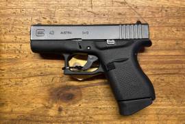 Glock 43 9mmP - R12 000