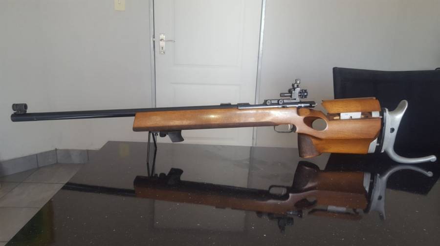 Anschutz 54 match target rifle , Action, barrel and trigger are prestine.  Mounted sights include light condition filters.  Rifle case included.  Contact Wayne 0794866721 