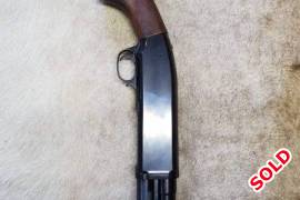 Browning shotgun , Browning 12 ga pump action shotgun immaculate condition 
0724406734