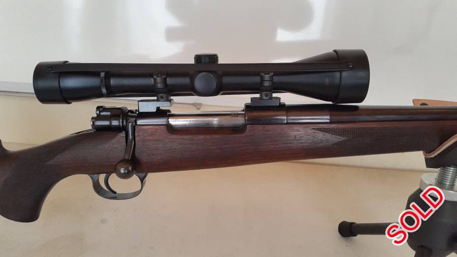 Mauser 30-06 , Mauser with  6 x 42 Lynx scope, Bull Barrel (free-floating), Rifle Bag, Cleaning Kit and Ammunition. Well looked after, hardly used.
