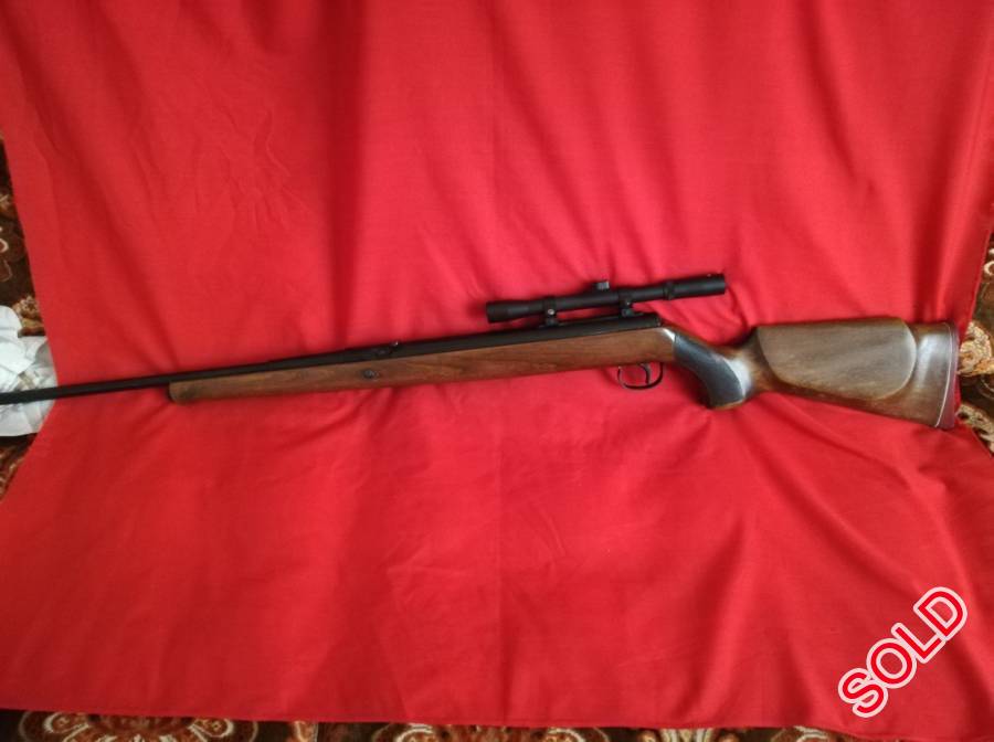 Gecado Model 50, Gecado Model 50 underlever air rifle in very good condition  ..
One of Germany's best vintage air rifles  ...
Collectors piece  ...
4.5mm .177 caliber 
Monte Carlo stock  ....
With scope  ...
Don't let this gem slip through your fingers  ...
Bargain , contact Schalk 
0768310768