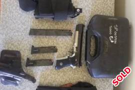 Vektor SP1 sport, Vektor SP1sport. Shot+- 2000 rounds. 
exelent condision. 3 holsters 3 mags carry case. 
 