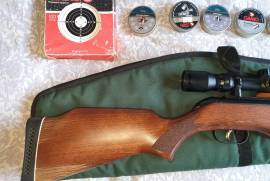 Gamo Air Rifle - Hunter 1250, Gamo Air Rifle - Hunter 1250
Extremely strong air rifle. Great for hunting, competitions or just having fun.
Weblink: https://www.gamo.co.za/gamo-air-rifle-hunter-1250-4-5mm
Deal includes: Gamo air rifle, Nikko scope, rifle carry bag and plenty of pellets.
Contact me if you would like to view the rifle: 084 512 7732