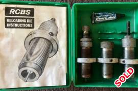 Set of RCBS .357magnum dies, I have a 3 die set of RCBS dies in .357 mag caliber (also 38 special) , with shell holder ,standard threads will work in any reloading press in great condition.