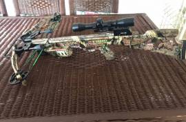 PSE Fang Crossbow, Advertising on behalf of a friend. 

An American client used the bow to hunt giraffe, after successful hunt he handed the bow over to the PH's daughter. Basically new. Package includes carry case.

Price is slightly negotiable.

Please contact on 0784753384
 