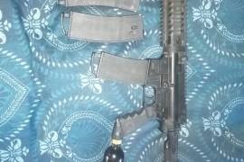 Tippman M4 Carbine with 4 mags, not really playing much paintball anymore, need the cash,life has its speedbumps.