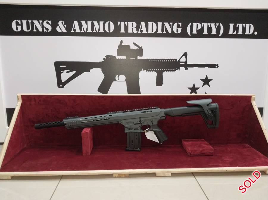 Panzer AR 12 Pro, Brand new Semi-Auto Panzer shotgun !!!
Full Aluminium body and adjustable cheek piece.
Can get a 20rd drum mag for R3500.