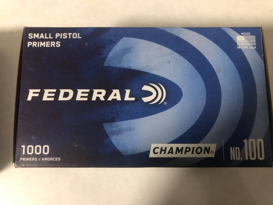 Small pistol primers, Small pistol primers 
 federal champion R2250 1x box(1000)
 