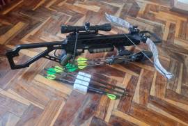 Cross Bow, Excellent condition Crossbow with a speed of 305 FPS, Draw Weight of 200 LB, and Power stroke of 11.2. Physical Weight 5.5 LB and Overall Length of 33.25” 
 
 