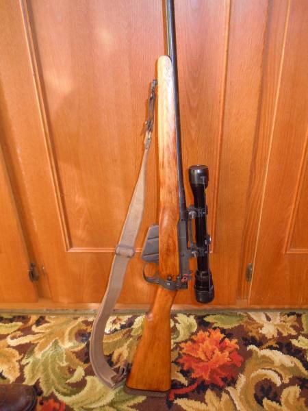 303 Lee-enfield, 303 British hunting rifle
Lee-enfield
Barrel in fair condition
Mechanism without fault
Scope negotiable  

No fraudsters plse

Contact me on email or 083 4833 111