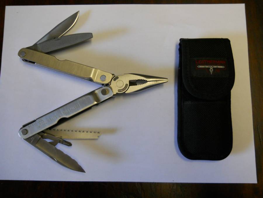 Leatherman Super Tool, Leatherman Super Tool Knife with nylon belt holder Used once Almost new condition Postage for buyer