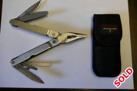 Leatherman Super Tool, Leatherman Super Tool Knife with nylon belt holder Used once Almost new condition Postage for buyer