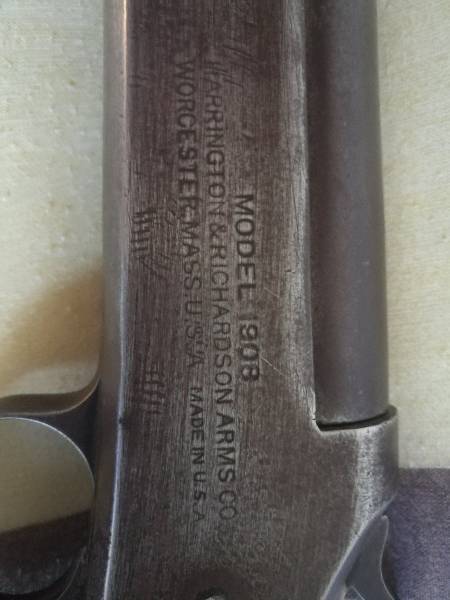 H&R Model 1908 12GA Shotgun, 12 GA H&R Single shot shotgun.
Model 1908.
Dated @ +-1940.
Serial No: A......
Working Condition
Negotiable