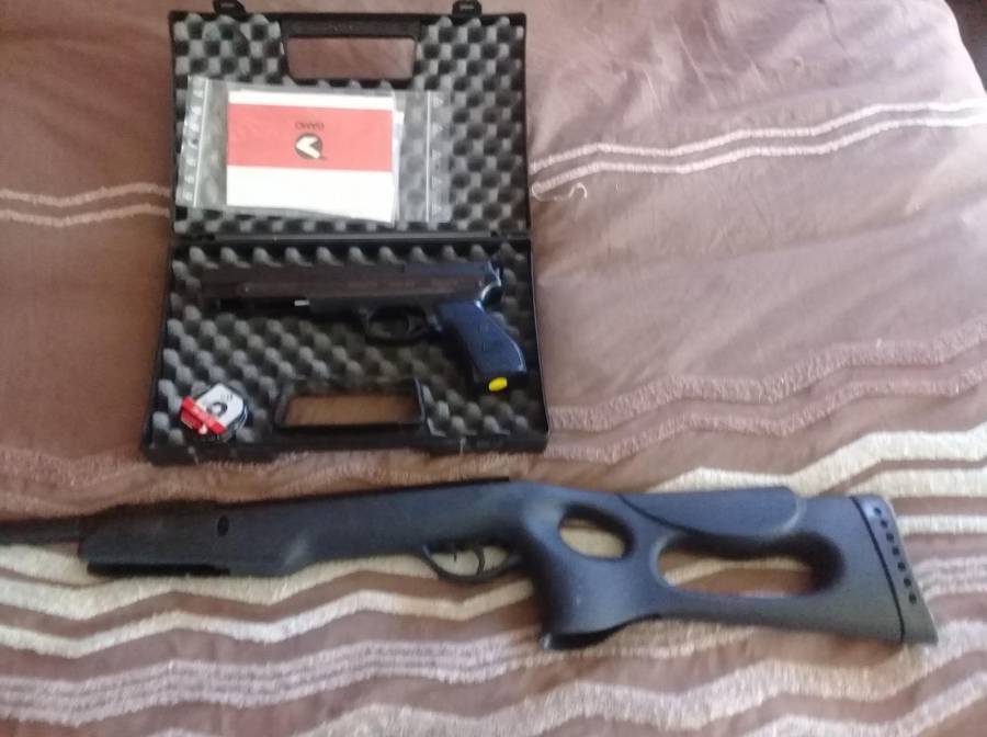2 Air rifles for sale, Pr45 gamo target pistol for sale,brand new in hard case and gamo puma junior for R1500 like new.