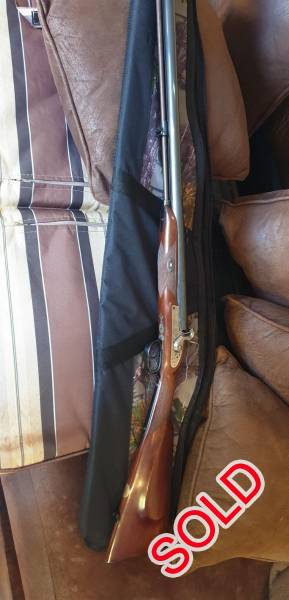 Black Powder, Limited Pedersoli Kodiak Expr. .58 cal, big 5 hunted with a rare rifle. Excellent condition. The power to stop a tank in its trucks. (Collector's item) R20,000 or nearest cash offer.