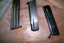 Brownin/CZ/ Beretta, Beretta/CZ/Browning 9mm short mags.R350.00 Billy 9824546496 or what's up.