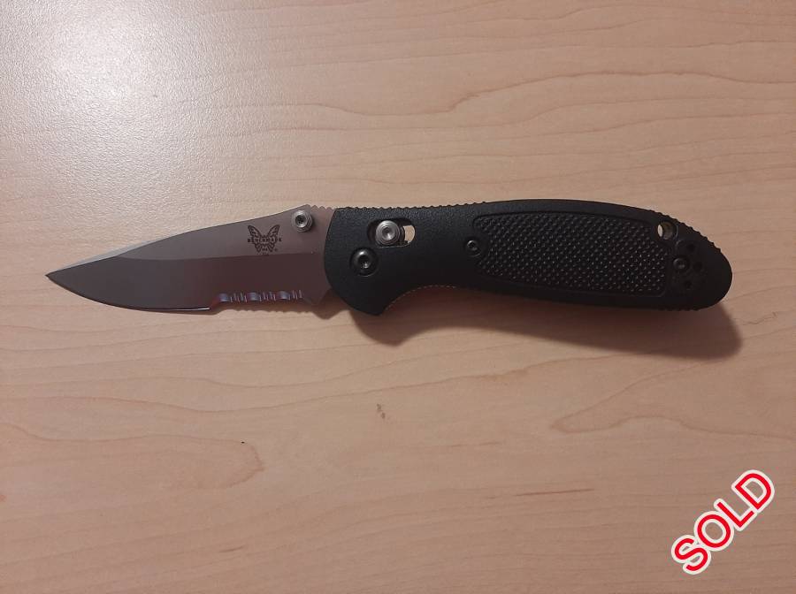 Benchmade 556s folding knife for sale, Never been used as this folding knife is part of a collection.
154 CM blade.