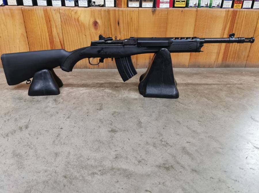 Ruger Mini 30 , Firearm is brand new.
Still in dealership name. 
Never been lisenced.
Replacement rifle is R28 500.00 (new)
Comes with 8 boxes of ammunition (paid R1760 for all 8 boxes)
Price Neg.
Whatsapp or call
