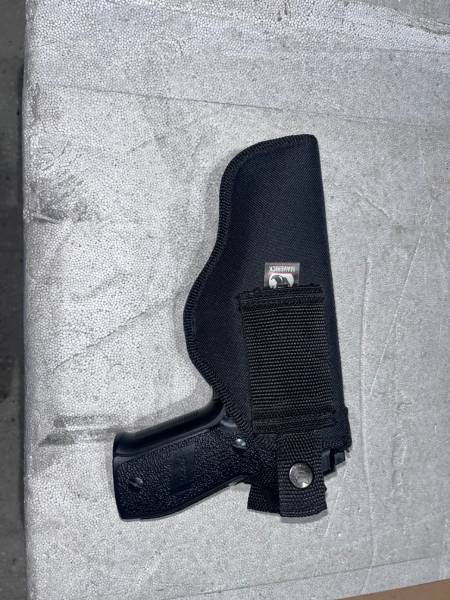 CO2 pistol with holster and bbs