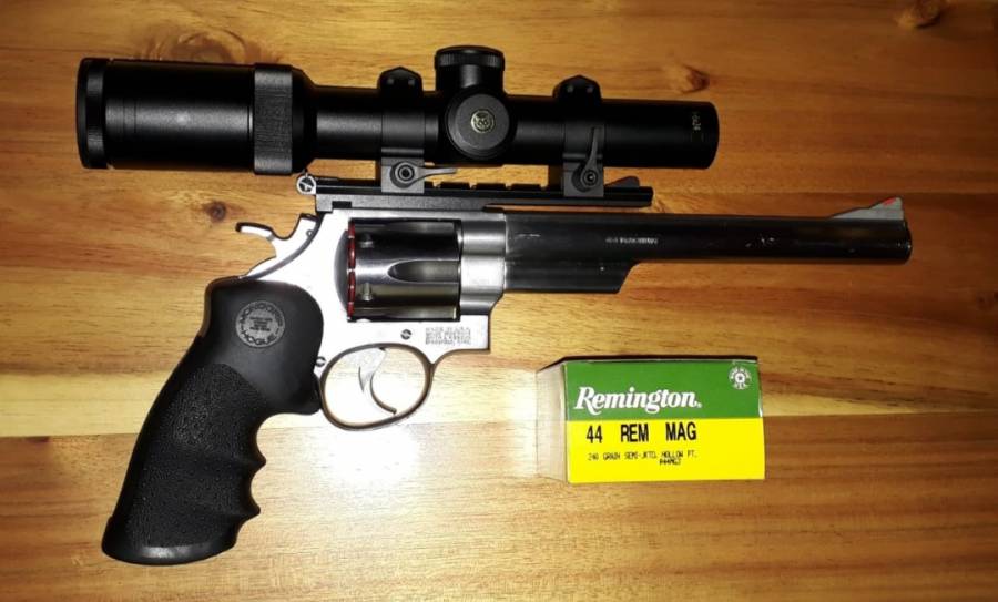 Revolvers, Revolvers, For Sale - Smith & Wesson Model 629 Revolver (, R 26,500.00, Smith & Wesson, Mod 629, .44 Magnum, Like New, South Africa, KwaZulu-Natal, Durban