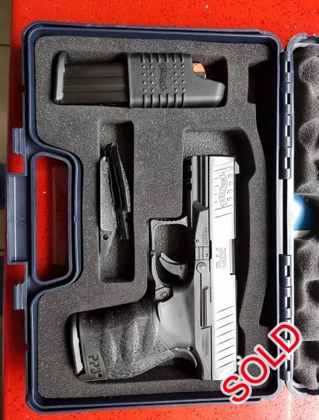 Walther PPQ Mark 1 9mmP, Walther PPQ,

Shot 600 to 700 rounds.  Very good condition.  2 17 rnd Magazines, 3 Interchangeable backstraps.  Great trigger.  Weapon is handed in at dealer for licence purposes.  