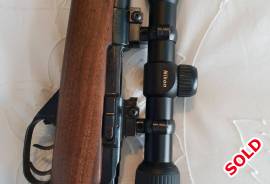 .22 Hornet BRNO 1953, Excellent condition .22 BRNO Hornet see pictures comes with Nikon 2 - 7 x 32 Prostaff Scope.....I have maybe shot 50 rounds with the weapon and scope....looking to move on to another calibre.
