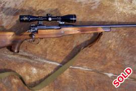 Hunting Rifle, Beautiful blackwood stock,  
Nikko Sterling - Gold Crown (wide angle 4x40) scope,
long barrel - accurate shooting!