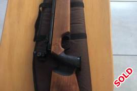 Feinwerkbau 300s match rifle , FWB300s 10m target air rifle, excellent condition. New seals fitted and functions 100%. Extremely accurate rifle. Comes with original Diopter sights. 