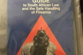 Gun owners guide as new, Gun owners guide to SA law as new for collectors