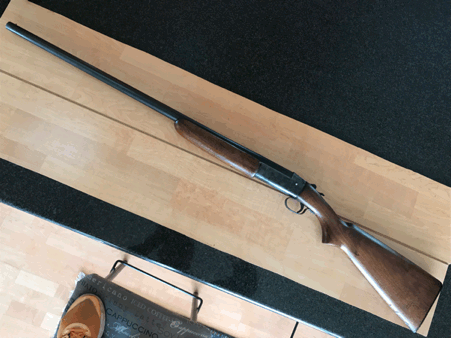 Winchester Model 37, Single barrel 12Ga shotgun with a lot of history to tell.
This one actually was owned by a little old lady!
Light and nimble - lovely feeling firearm