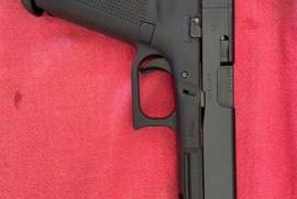 Glock 34 Gen 5 MOS, Condition is still as brand new. Fired only 300 rounds. 