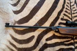 Air rifle slavia 631 , Very nice clean slavia air rifle in very good condition! Pls whatsapp me for details ! 
gun R2500 
scope R800 
Bag R600 
only want R2000