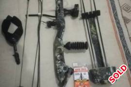 PSE mojo 3d L/h bow + Traditions vortex 50cal., I have the following hunting equipment for sale or to swop for a crossbow of same value.
PSE MOJO 3D Left Hand Bow with custom made bag & xtras
TRADITIONS Vortex 50cal. Muzzleloader plus xtras in bag
Both are in good condition
Reason for selling is that I want somthing the whole family can share in.