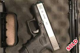 Glock 26, Mint condition. Fired 100 rounds. Extremely accurate.
Riaan 0837076159