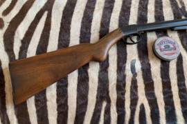 Diana model 27 , Very clean diana model 27 in very good clean condition pls whatsapp me for more details ! Very scarce air rifle works 100% 