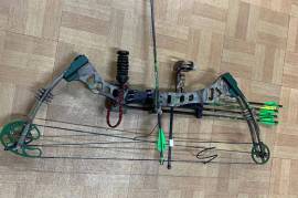 Bear Element Hunting Bow , Bear Element Hunting Bow
70 pounds adjustable hunting bow 
Draw length 26.5