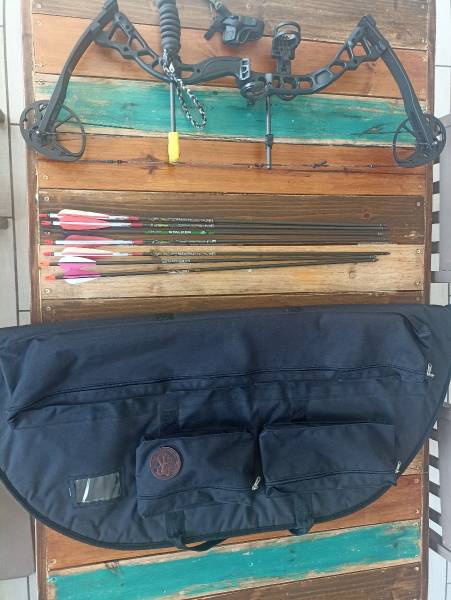 Diamond Compound Bow, I have a Diamond Compound above with 6 arrows and a dropway release with bag available. Also a large target. 