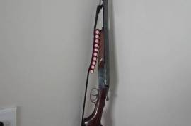 Rossi 12 gauge side by side in great condition, Rossi 12 gauge side by side shotgun for sale, shotgun is in a good condition and not shot much.