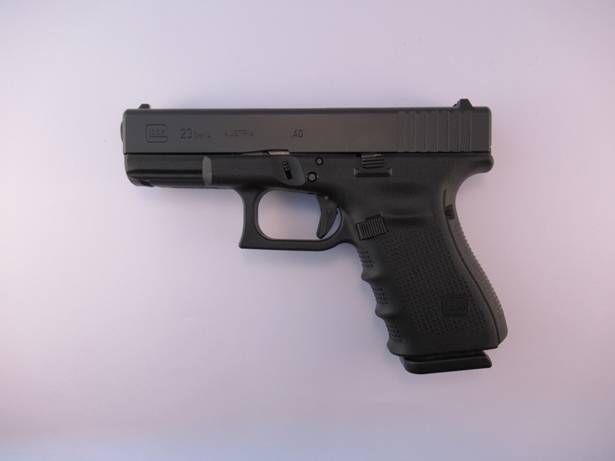 GLOCK 23 GEN 4 .40 S&W, Austrian manufactured striker-fired polymer framed pistol. 13-shot standard magazine.