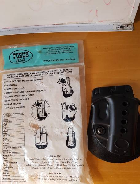 Glock fobus holster owb , Glock GL-2ND holster for sale
R400.00 never been used in original packaging 

call Marcus : 0718779671