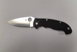 Spyderco Manix XL in S30V with ball bearing lock, , Spyderco Manix XL in S30V with ball bearing lock. As new. 