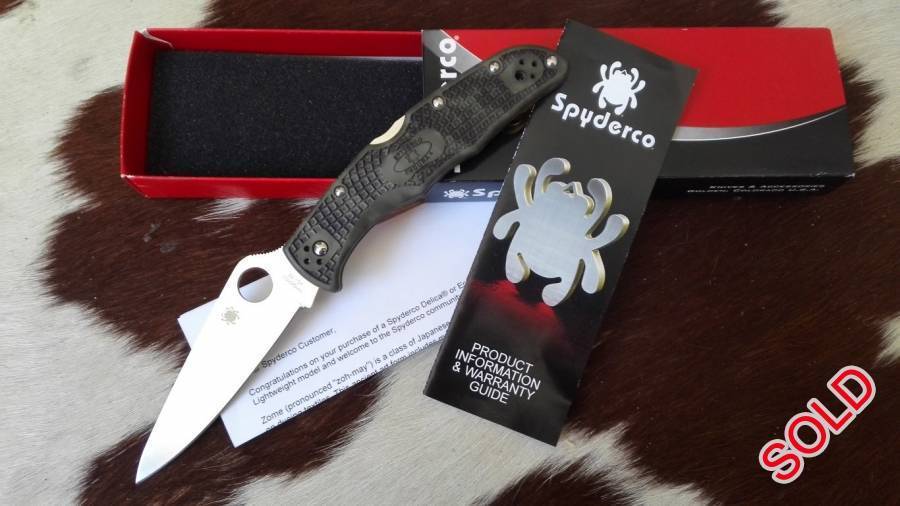 Spyderco Endura 4 Knife Zome Green , Knife is in excellent condition with a silver clip, comes with box and papers

Collect in cape town or I can ship via postnet for R99

Please contact me via email first or whats app