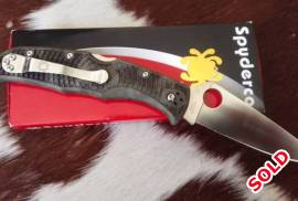 Spyderco Endura 4 Knife Zome Green , Knife is in excellent condition with a silver clip, comes with box and papers

Collect in cape town or I can ship via postnet for R99

Please contact me via email first or whats app