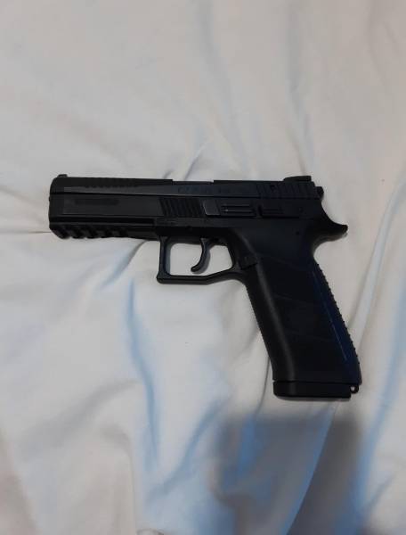 CZ P0-9 , I have a CZ P0-9 like new only 35 rounds fired with 4 mags