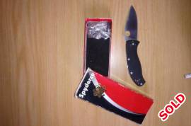 Spyderco , Spyderco tenacious folding knife. 
In good condition 
R700
Collect locally or will post around the country at buyers cost